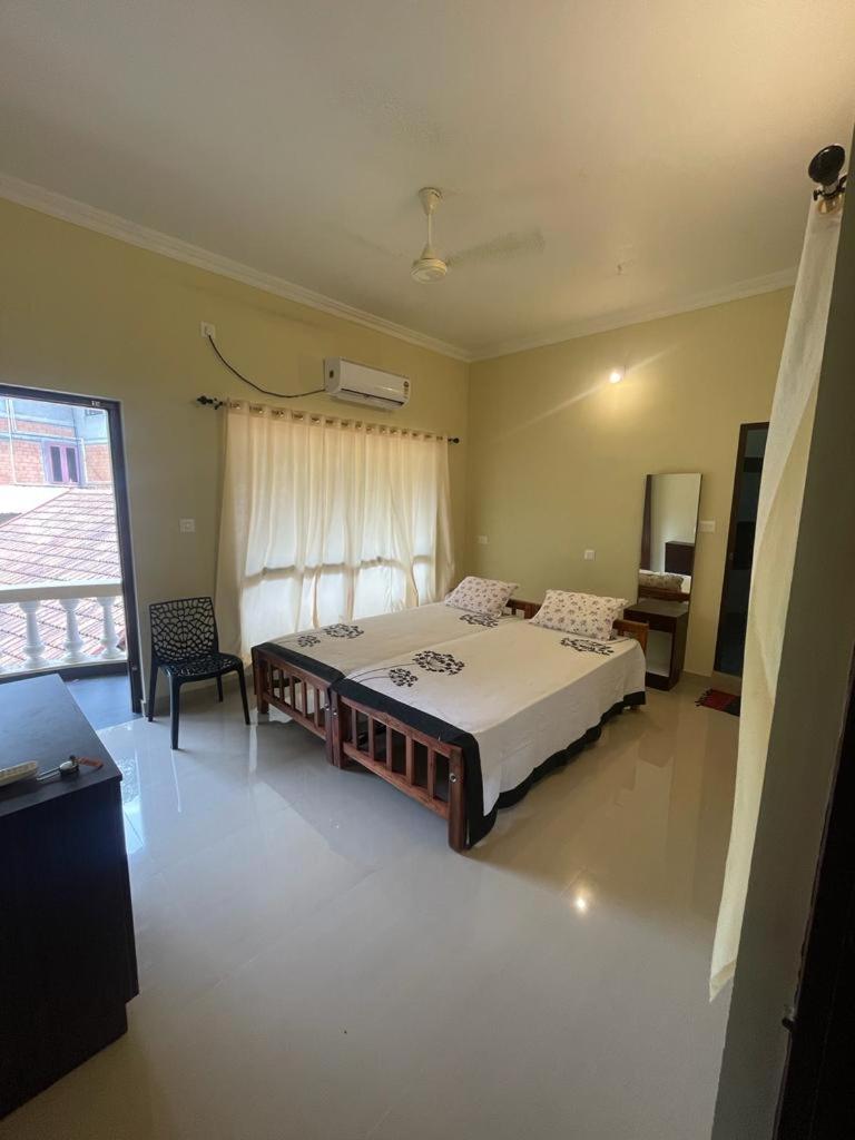 Kalpadiyil Hotel Balarampuram Kültér fotó